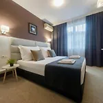 Eskada Hotell