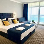 Eskada Hotell 3*