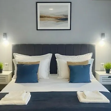 Hotell Eskada - Free Parking 3*