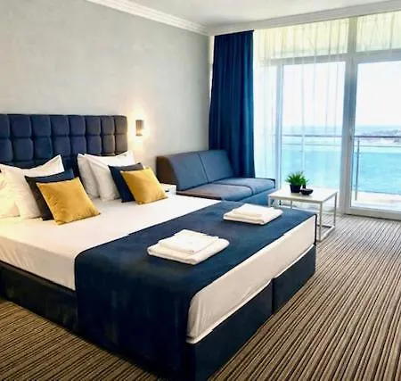 Eskada Hotel 3*